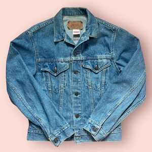 true vintage 1980s levis denim trucker jacket